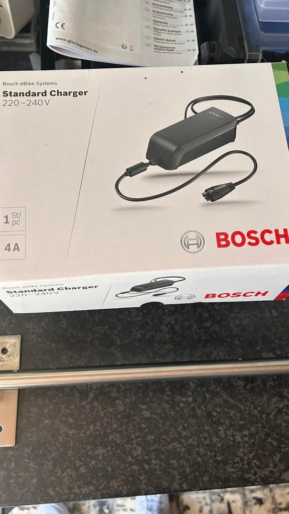 Nieuw Bosch ebike standard charger 4a, Fietsen en Brommers, Fietsaccessoires | Fietsaccu's, Ophalen of Verzenden, Nieuw