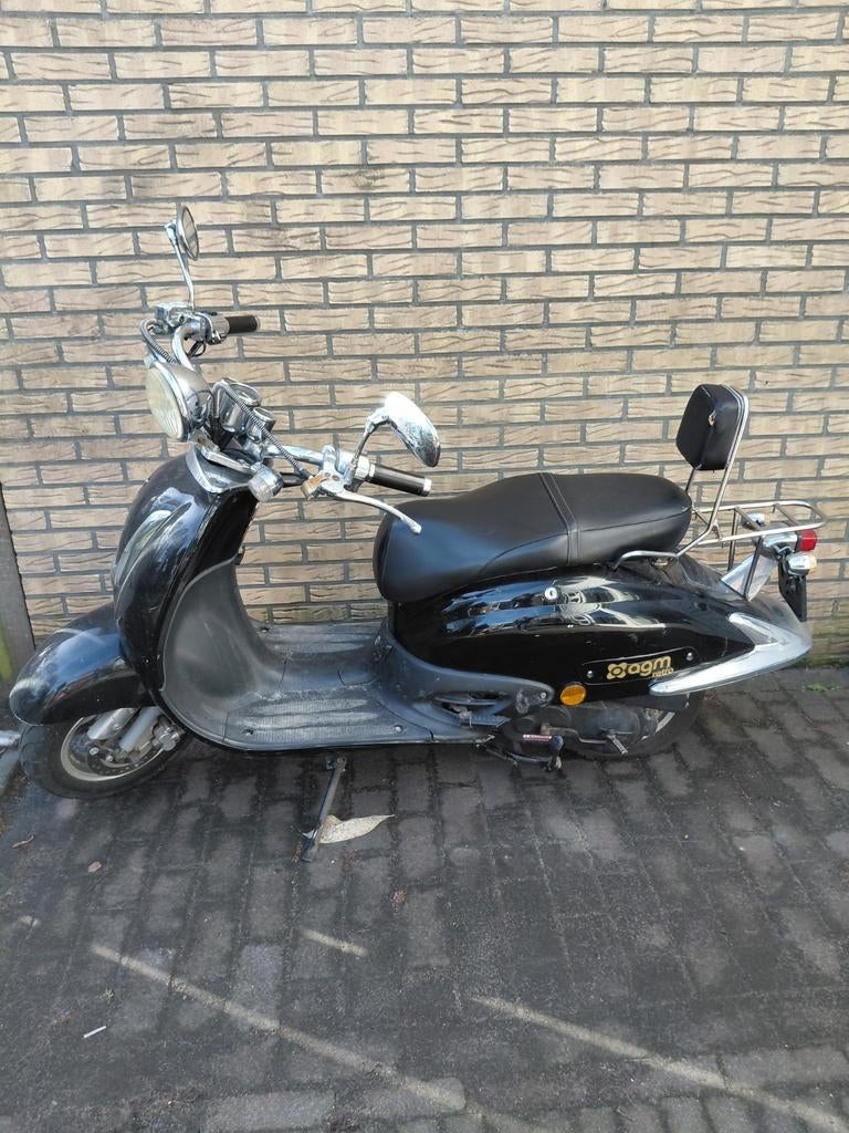 Znen bromscooter met blauw kenteken, Ophalen, Gebruikt, Benzine, Overige merken