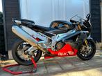 Aprilia RSV 1000 R top staat öhlins (bouwjaar 2009) lage km, 2 cilinders, Motorrijbewijs A, Super Sport, Particulier