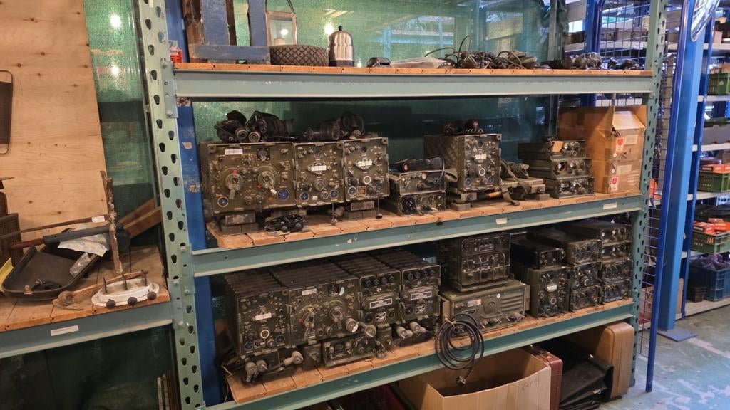 Losse radio onderdelen ontvangers Receiver-transmitter etc, Verzamelen, Militaria | Algemeen, Ophalen, ., ., Nederland