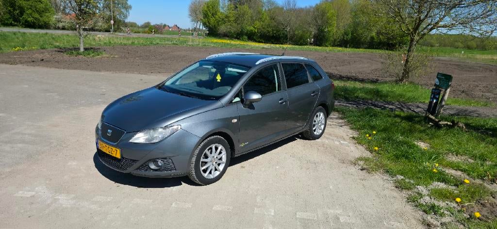 Seat Ibiza 1.2TDI 55KW Ecomotive ST 2012 Grijs, Auto's, Seat, Voorwielaandrijving, 74 pk, 1199 cc, Bluetooth