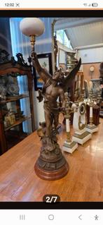 Grote antieke beeld olielamp gesigneerd