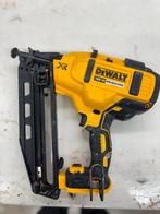Dewalt DCN660 18V XR Brushless Spijkermachine, Doe-het-zelf en Verbouw, Gereedschap | Overige machines, Ophalen of Verzenden, Zo goed als nieuw