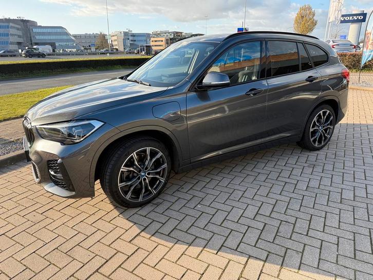 BMW X1 xDrive25e M-Sport  | Panoramadak | BTW I 18'', Auto's, BMW, Particulier, X1, Achteruitrijcamera, Adaptive Cruise Control