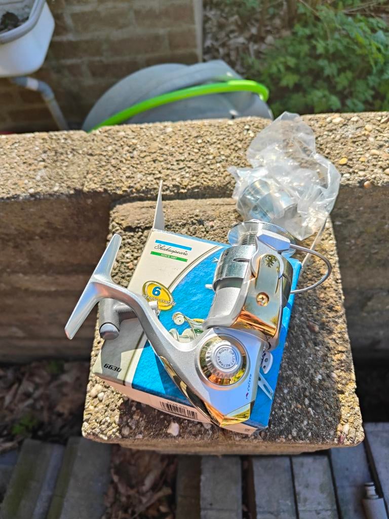 2 Shakespeare 6630 Zilver/Goud, Ophalen of Verzenden, Nieuw, Molen