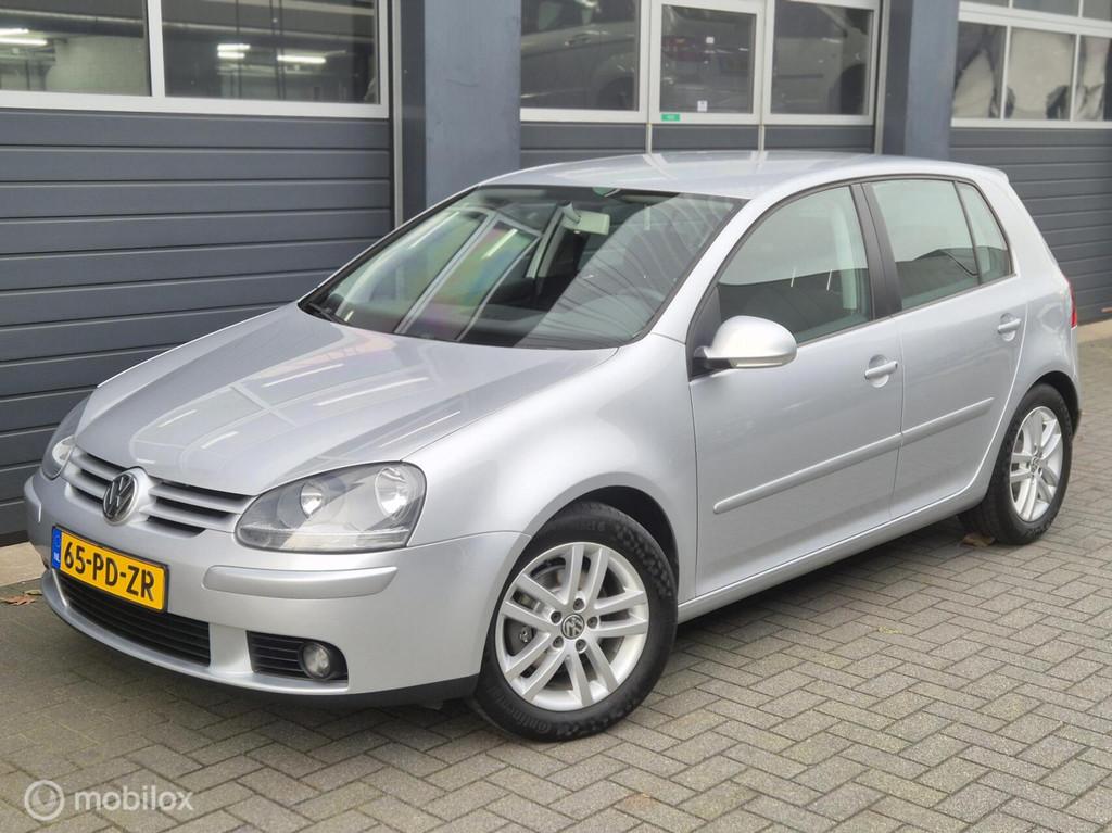 Volkswagen Golf 1.6 FSI Sportline Automaat | 22.000 KM | 1E, Auto's, Gebruikt, 4 cilinders, 116 pk, Golf