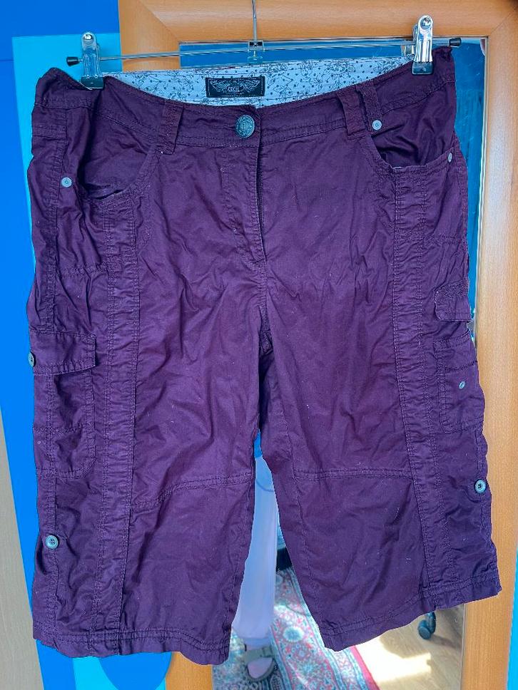 bordeauxrode bermuda Cecil 42 zgan, Kleding | Dames, Broeken en Pantalons, Zo goed als nieuw, Maat 42/44 (L), Rood, Kort, Verzenden