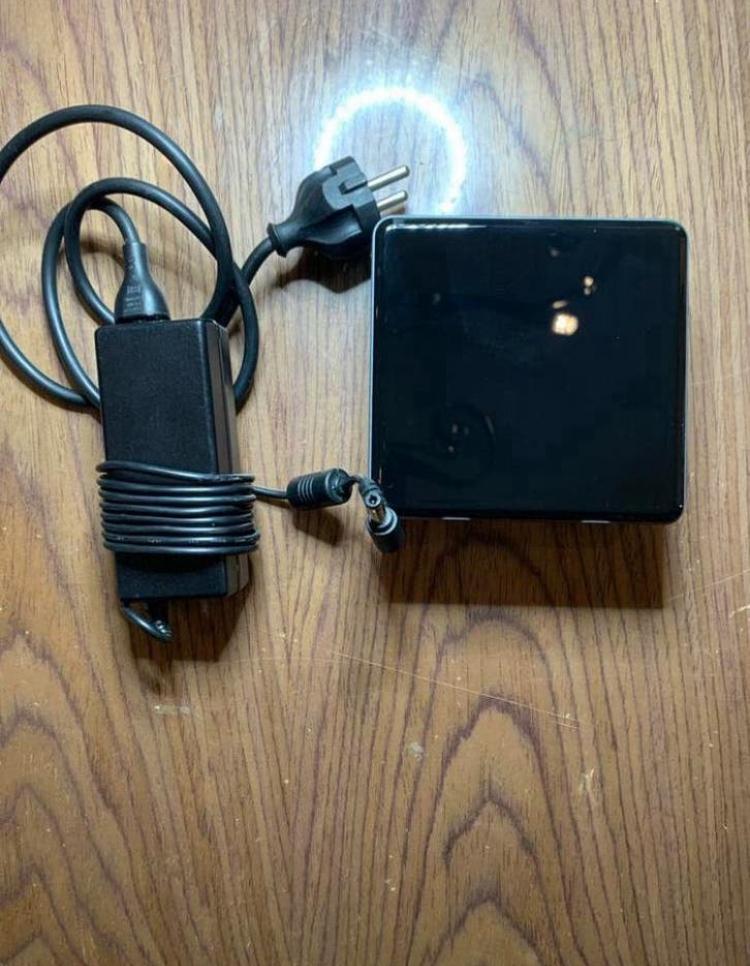 Intel NUC7JY Intel J4005  cpu , 8GB DDR4 RAM 256gb nvme ssd, Computers en Software, Desktop Pc's, Ophalen of Verzenden, Zo goed als nieuw