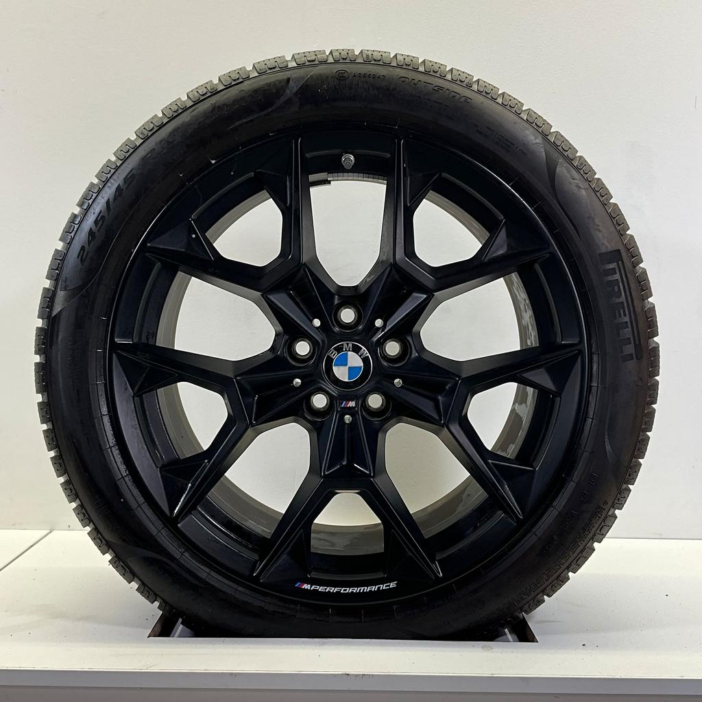 NIEUW BMW 5 SERIE G60 G61 I5 G60 SET VELGEN + WINTERBANDEN 1, Gebruikt, -, -, Banden en Velgen