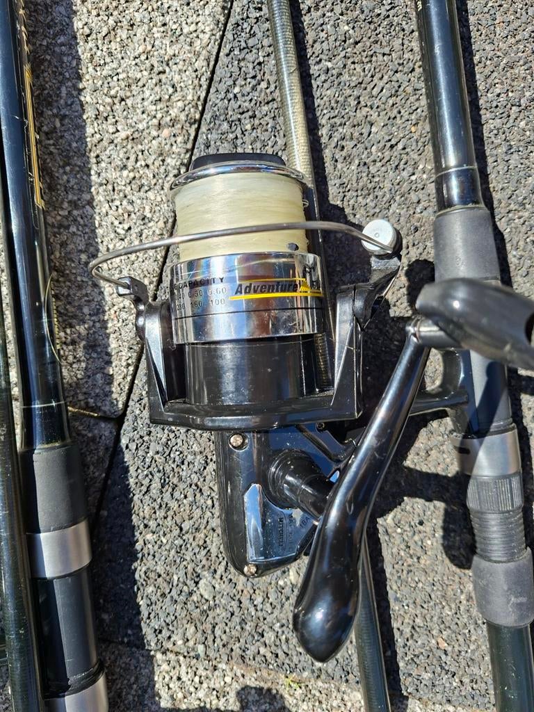 2 Karperhengels met molen - Complete set, Ophalen, Gebruikt, Complete set