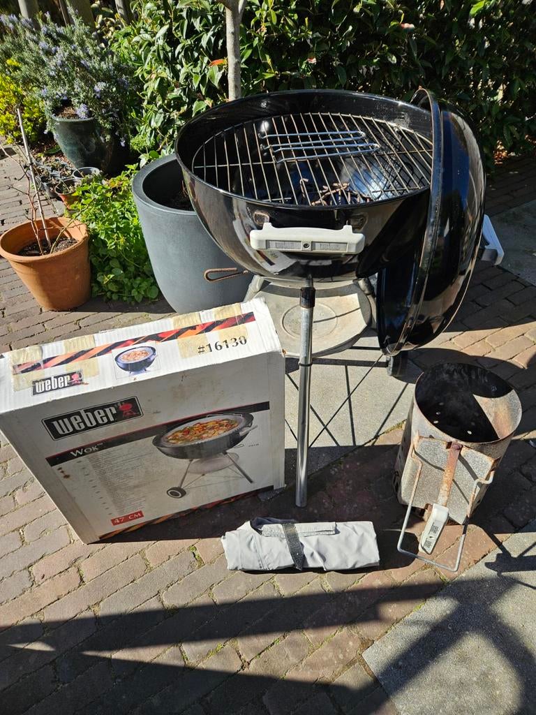 Weber barbecue met accessoires, Ophalen, Gebruikt, Weber, Met accessoires