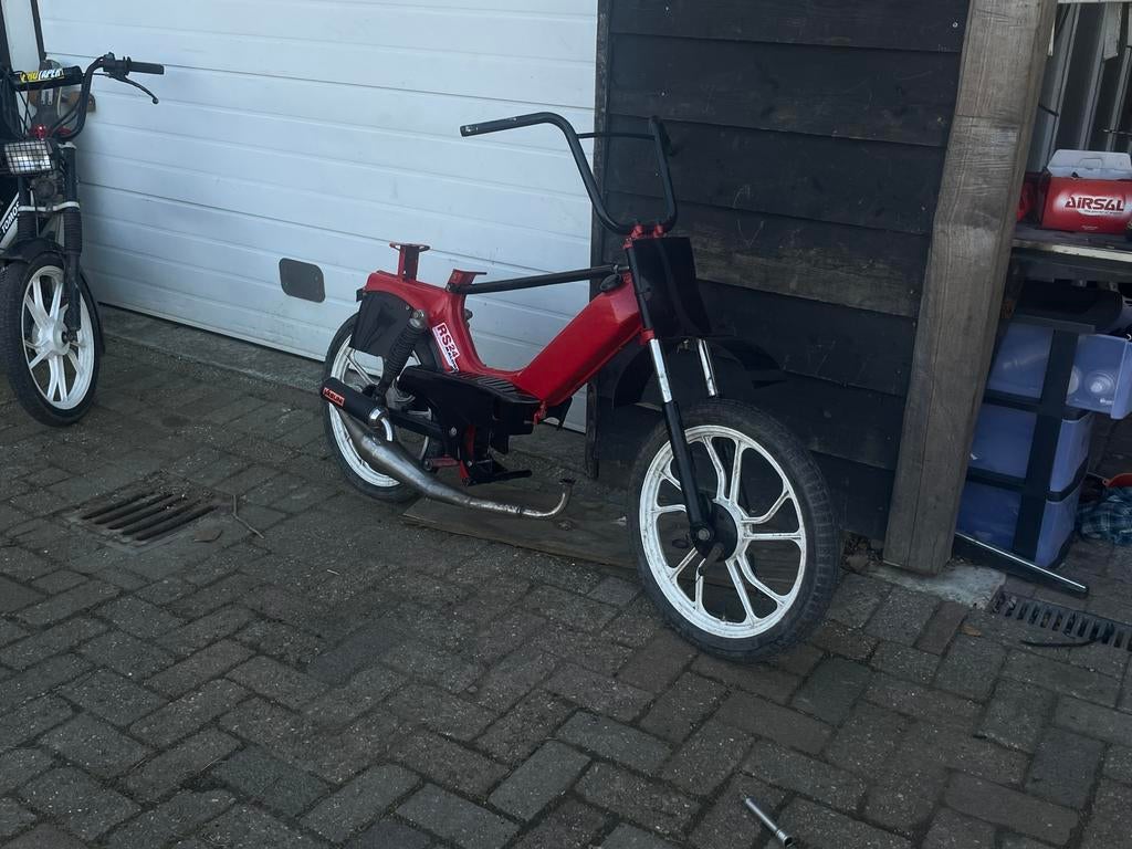 Onderdelen gezocht voor deze tomos, Ophalen