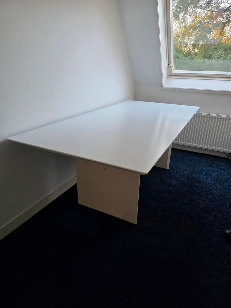 Net bureau - zelf demonteren en ophalen, Huis en Inrichting, Bureaus, Ophalen, Zo goed als nieuw