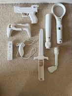 Wii Accessoires Bundel: Controller, Nunchuck, Pistool, Zwaar, Gebruikt, Overige controllers, Ophalen of Verzenden, Draadloos