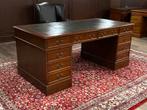 Klassiek Engels bureau #633, Huis en Inrichting, Bureaus, Ophalen of Verzenden, Zo goed als nieuw, Bureau
