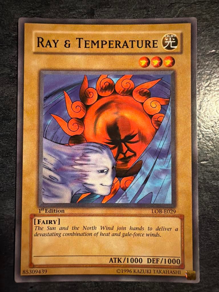 Yu-Gi-Oh! Ray & Temperature LOB-E029 1st Edition, Hobby en Vrije tijd, Verzamelkaartspellen | Yu-gi-Oh!, Ophalen of Verzenden