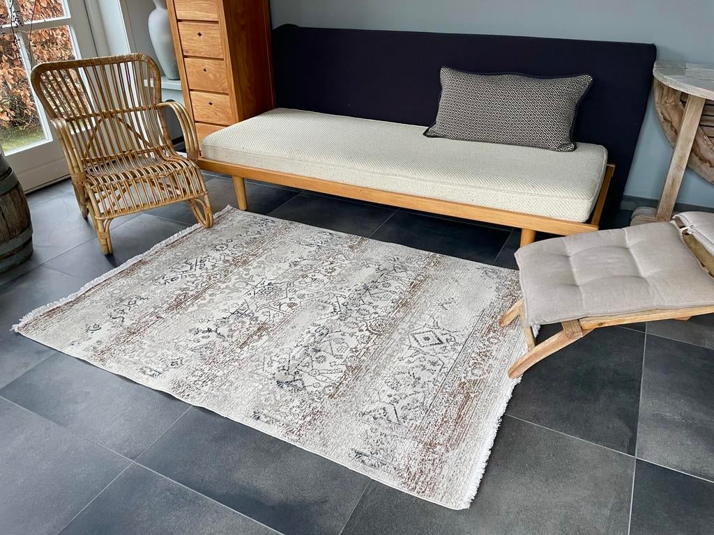 Mooi vloerkleed 120x180 cm - Ecru, bruin, grijs, Ophalen, 100 tot 150 cm, Zo goed als nieuw, Crème