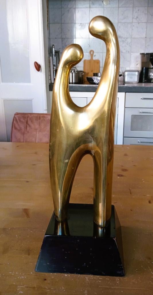 Mooi design beeld van man en vrouw, Ophalen of Verzenden, Brons, 20 - 50 cm, Op sokkel