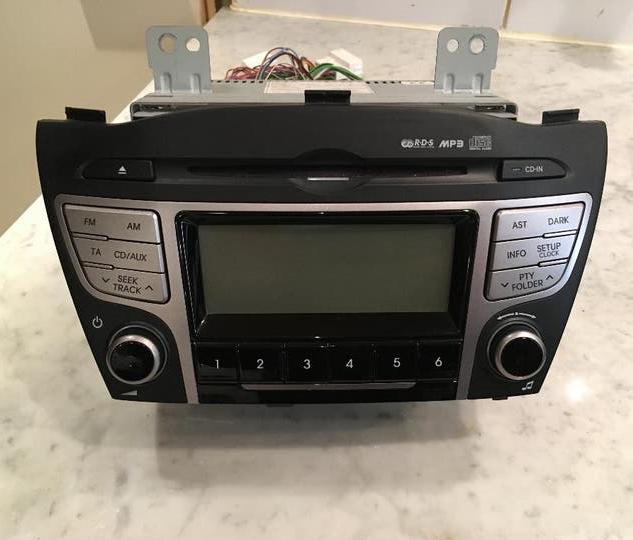 Hyundai ix35 Radio CD MP3 Multimediapanel A-200elerans, Auto diversen, Autoradio's, Ophalen, Zo goed als nieuw