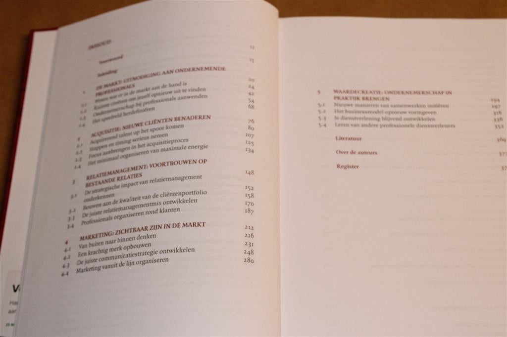 De Ondernemende Professional — Succesvol in Dienstverlening, Ophalen of Verzenden, Zo goed als nieuw, Management