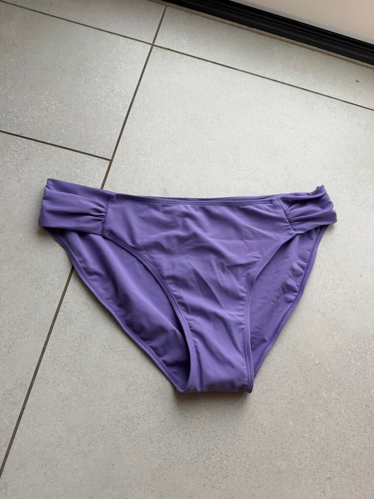 Zeeman bikinibroekje maat 46 paars, Kleding | Dames, Badmode en Zwemkleding, Ophalen of Verzenden, Nieuw, Paars, Bikini