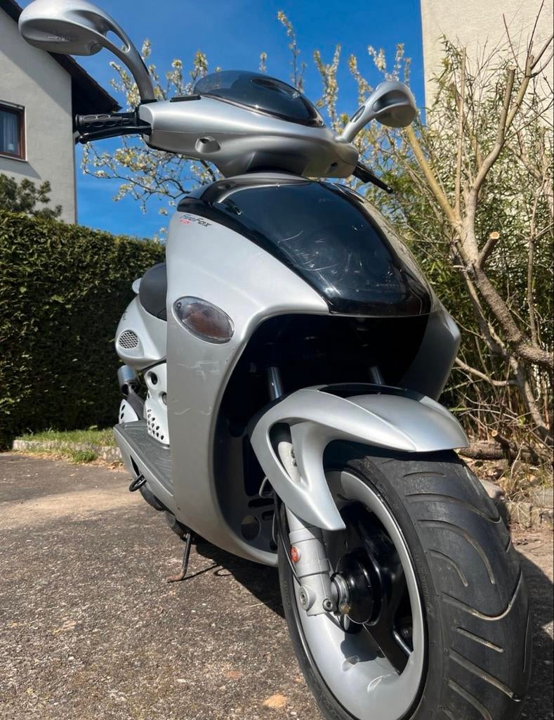 Unieke Malaguti F15 Firefox LC 50cc - Slechts 739 km!, Fietsen en Brommers, Ophalen, Zo goed als nieuw, Overige typen, Overige merken