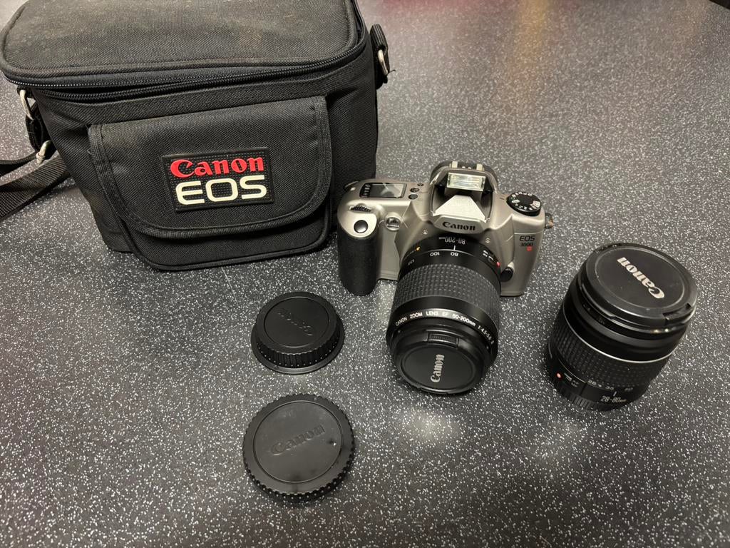 Canon Eos 1000 met 2 zoomobjectieven, Audio, Tv en Foto, Fotocamera's Analoog, Ophalen, Gebruikt, Spiegelreflex, Canon