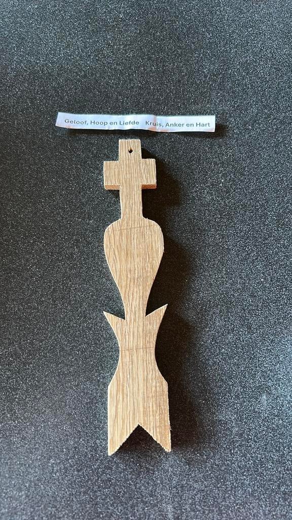 Gevelteken geloof, hoop, liefde, kruis, anker en hart, Ophalen of Verzenden, Nieuw, Beige, Hout