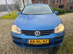 Volkswagen Golf 1.6 FSI Trendline 5-deurs AIRCO/cruise, Auto's, Voorwielaandrijving, Gebruikt, 4 cilinders, Blauw