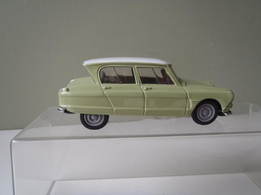 Eligor 1/43 – Citroën Ami 6 Berline – Blanche – Modèle Diecast