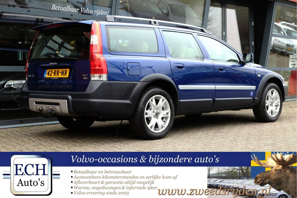 Volvo XC70 2.5T 210 pk Aut. Ocean Race, Leer, Schuifdak, Tre, Auto's, Volvo, Automaat, Met garantie (alle), Blauw, XC70