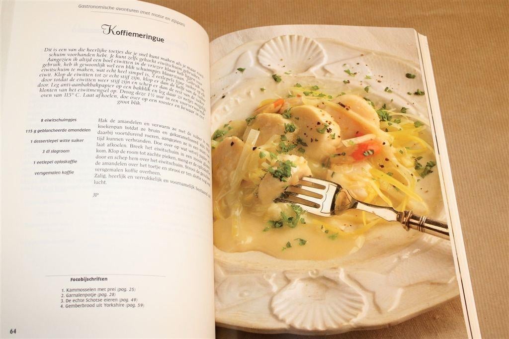 Two Fat Ladies – Gastronomische avonturen & recepten, Ophalen of Verzenden, Gelezen, Italië