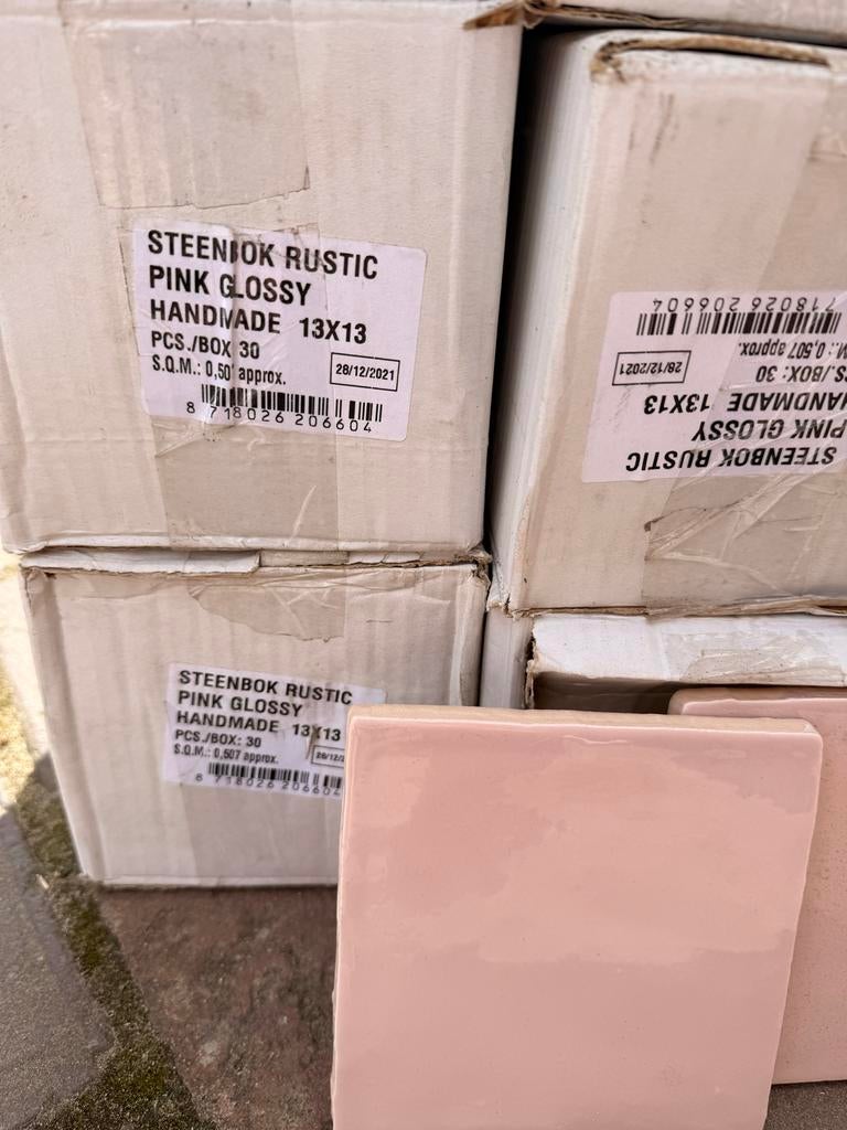 9 dozen Steenbok Rustic Pink Glossy Handmade Tegels 13x13, Doe-het-zelf en Verbouw, Tegels, Ophalen, Nieuw, 20 tot 40 cm, Wandtegels
