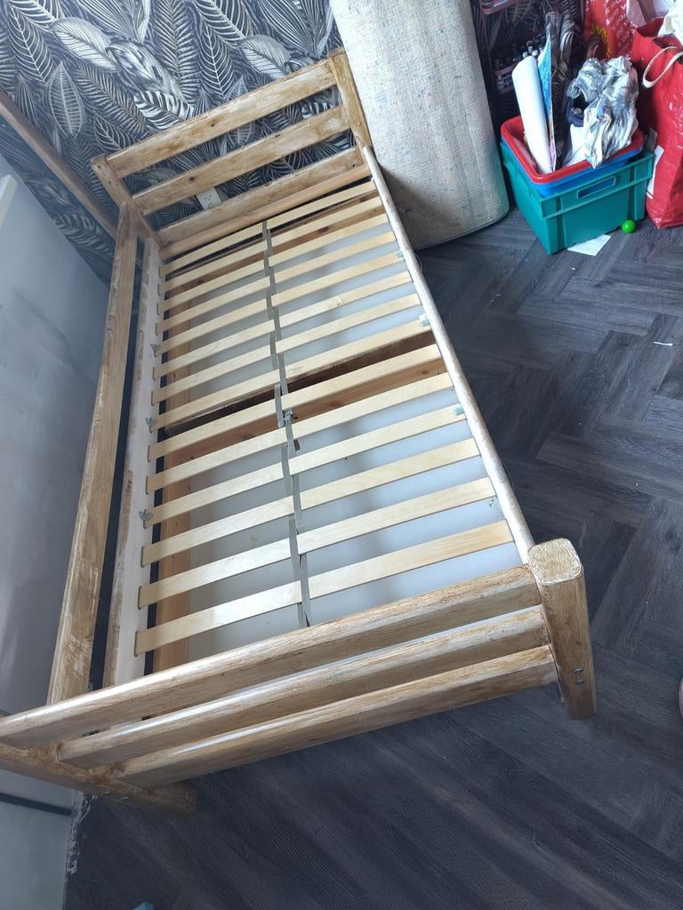 Eenpersoonsbed Flexa 90x200 cm met lattenbodem, Ophalen, 90 cm, Eenpersoons, Bruin