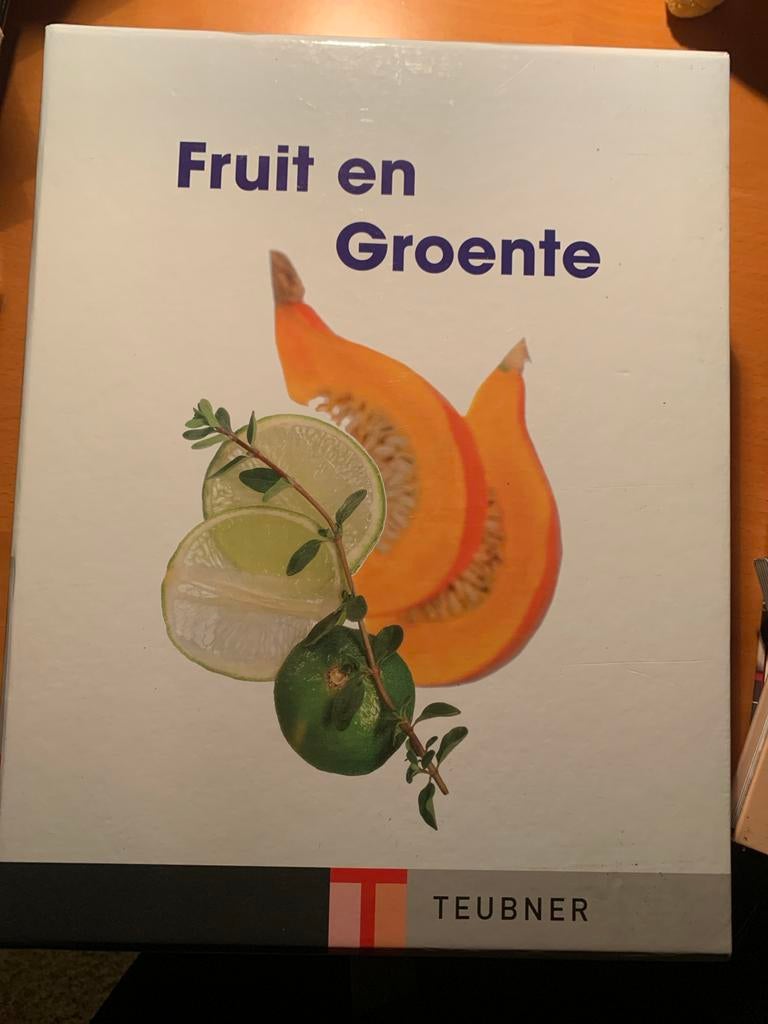 Fruit en Groente kookboek - Teubner, Hoofdgerechten, Ophalen of Verzenden, Zo goed als nieuw, Gezond koken