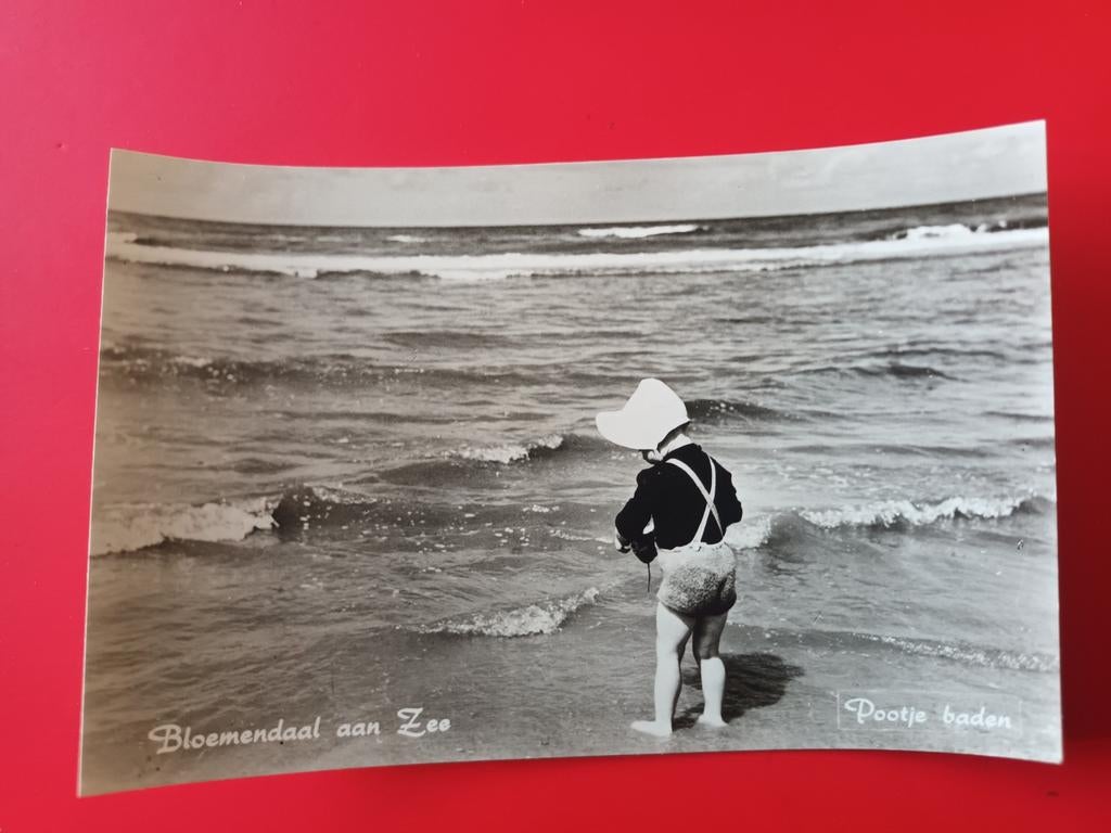 Bloemendaal aan zee, Pootje baden ( jaren 60/70), Ophalen of Verzenden, 1960 tot 1980, Noord-Holland