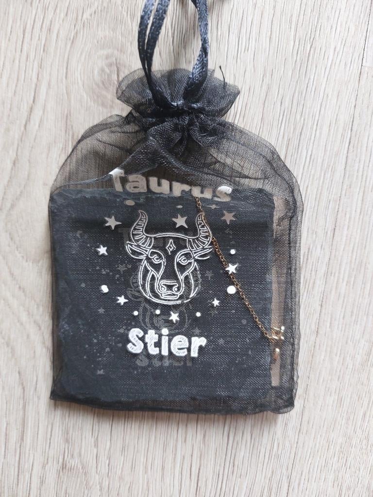 Stier Sterrenbeeld Ketting in Zwart Zakje, Ophalen of Verzenden, Nieuw, Zwart, Overige materialen