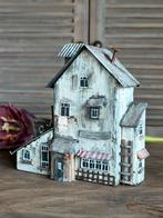 Unieke woondecoratie houten huisje, Ophalen of Verzenden, Zo goed als nieuw
