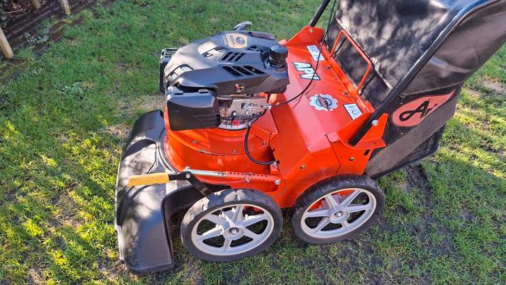Ariens APV blad en grofvuilzuiger 2016, Tuin en Terras, Bladblazers, Gebruikt, Benzine, Met opvangzak, Ophalen