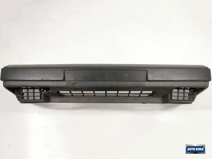 Voorbumper van een Volvo 4-Serie, Auto-onderdelen, Carrosserie en Plaatwerk, Bumper, Volvo, Gebruikt, 3 maanden garantie, Ophalen of Verzenden