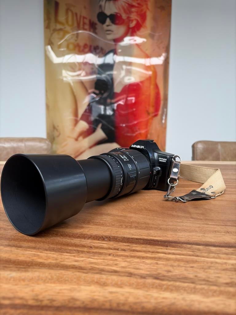 Minolta Dynax 3000i met Sigma 70-300mm lens, Audio, Tv en Foto, Fotocamera's Analoog, Ophalen of Verzenden, Gebruikt, Spiegelreflex