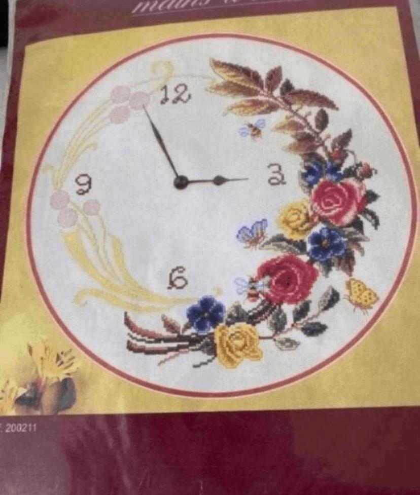 BORDUURPAKKET MAINS D'OR HORLOGE, Hobby en Vrije tijd, Borduren en Borduurmachines, Verzenden, Nieuw, Handborduren, Borduurpakket