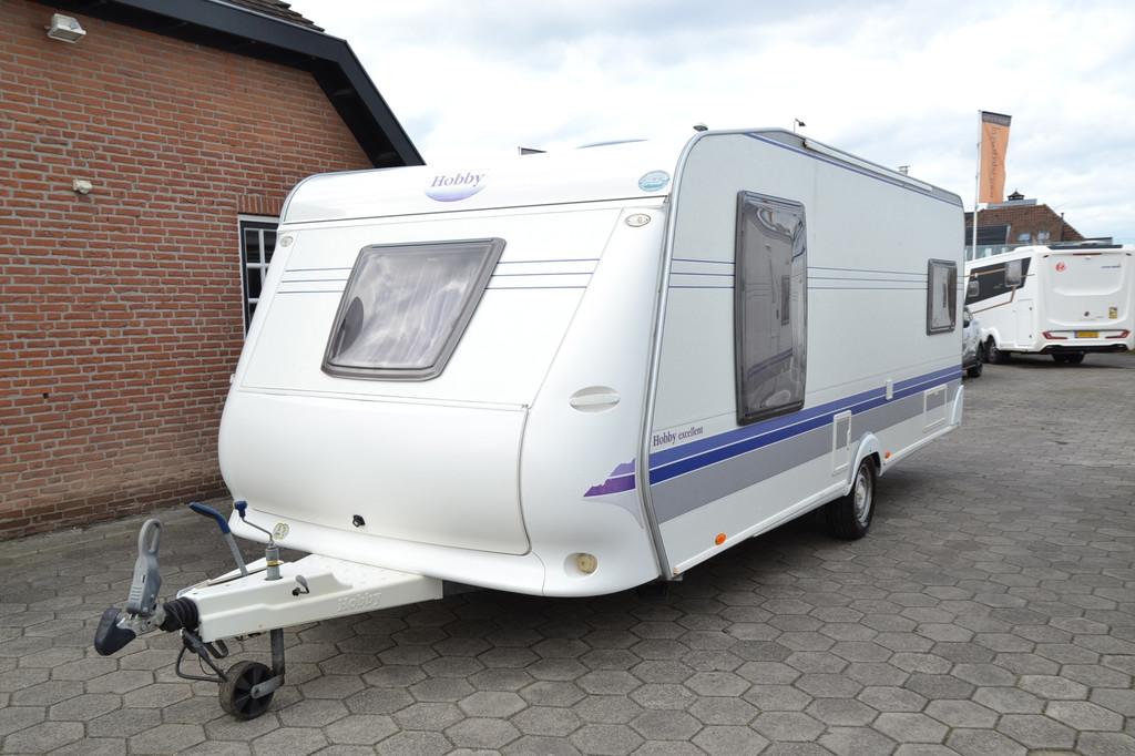 Hobby 560 Excellent - Nieuw model - Airco - Queenbed - TV -, Caravans en Kamperen, Caravans, Vast bed, Bedrijf, Info@selectcars.nl