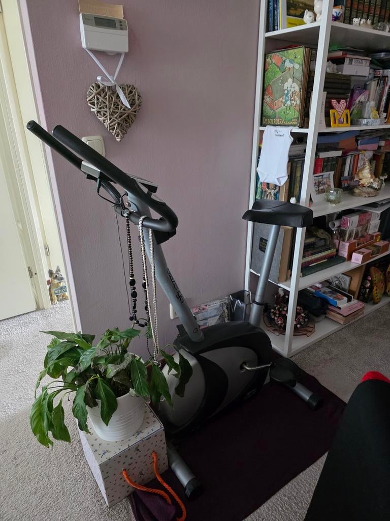 Slazenger Hometrainer - Perfect voor Thuis Workouts, Ophalen, Gebruikt, Metaal, Benen