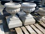 Nog 2 betonnen bloempotten op betonnen staanders 40x40x60, Tuin en Terras, Tuinvazen, Ophalen, Nieuw