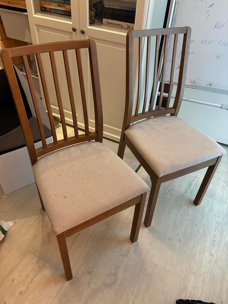 GRATIS 2x IKEA Ekedalen stoelen - Gebruikt, Huis en Inrichting, Ophalen, Gebruikt, Twee, Bruin