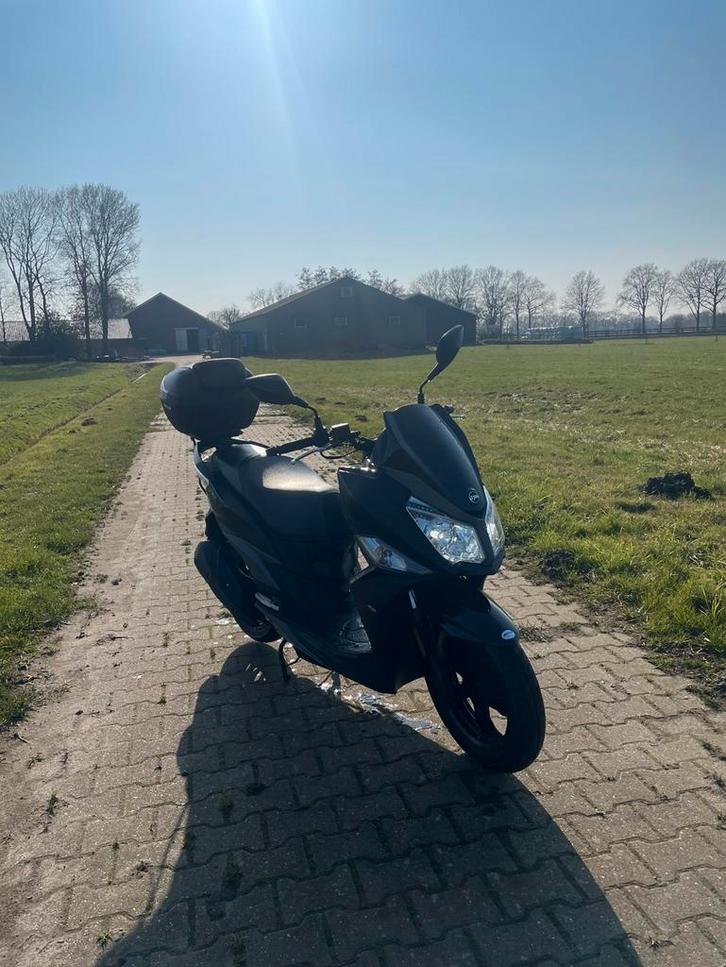 Sym yet14, Fietsen en Brommers, Scooters | Kymco, Zo goed als nieuw, Overige modellen, Benzine, Ophalen of Verzenden