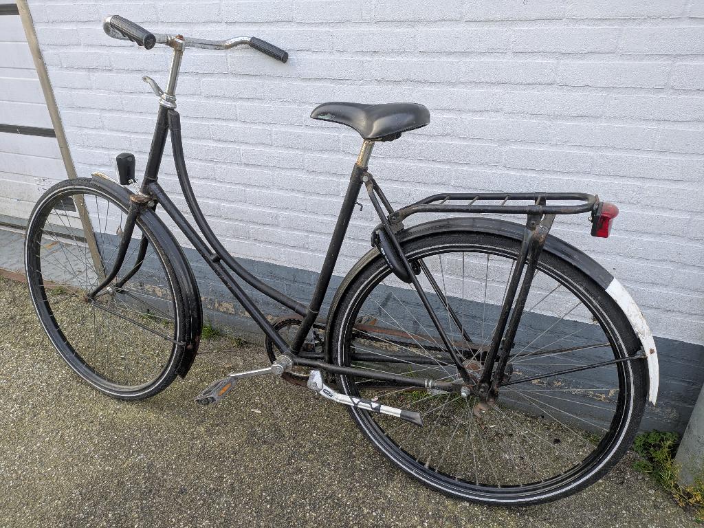 Prima Omafiets Stationsfiets 57cm, Fietsen en Brommers, Fietsen | Dames | Omafietsen, Gebruikt, 56 cm of meer, Terugtraprem, Ophalen