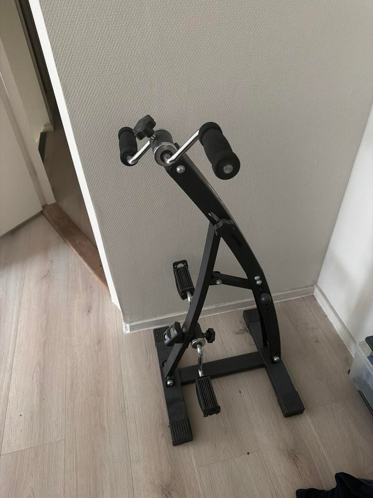 Fysic Stoelfiets - Compacte Bewegingstrainer, Sport en Fitness, Ophalen, Gebruikt, Armen, Metaal