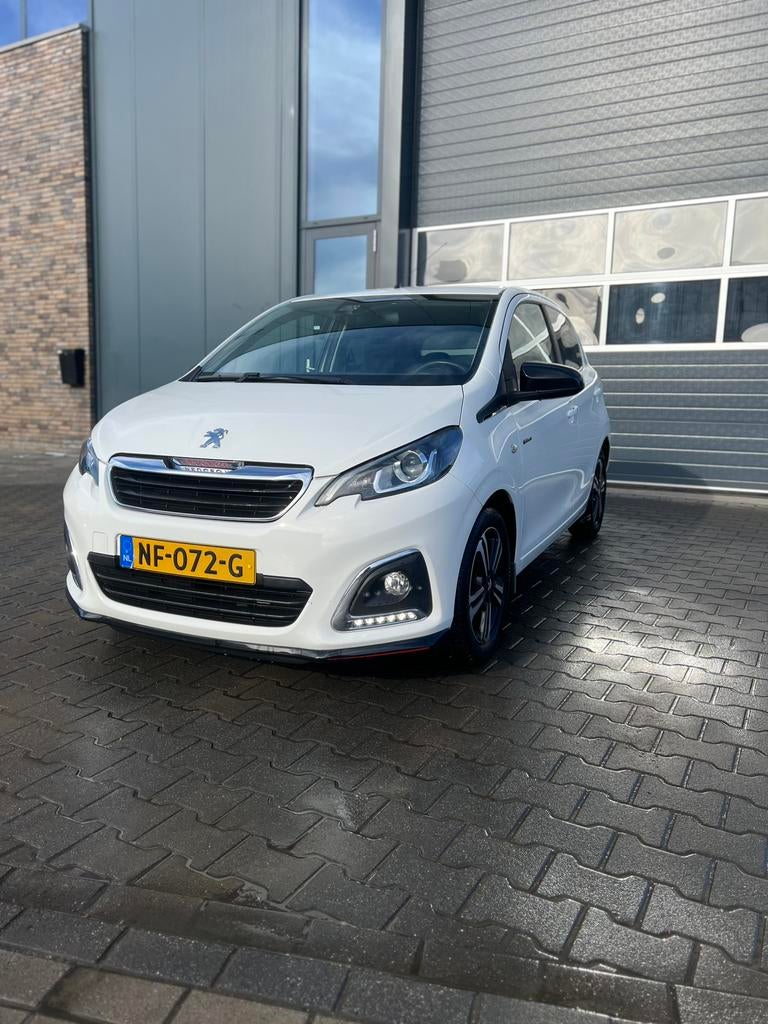 Peugeot 108 gt line, Auto's, Peugeot, Voorwielaandrijving, Stof, Zwart, Wit